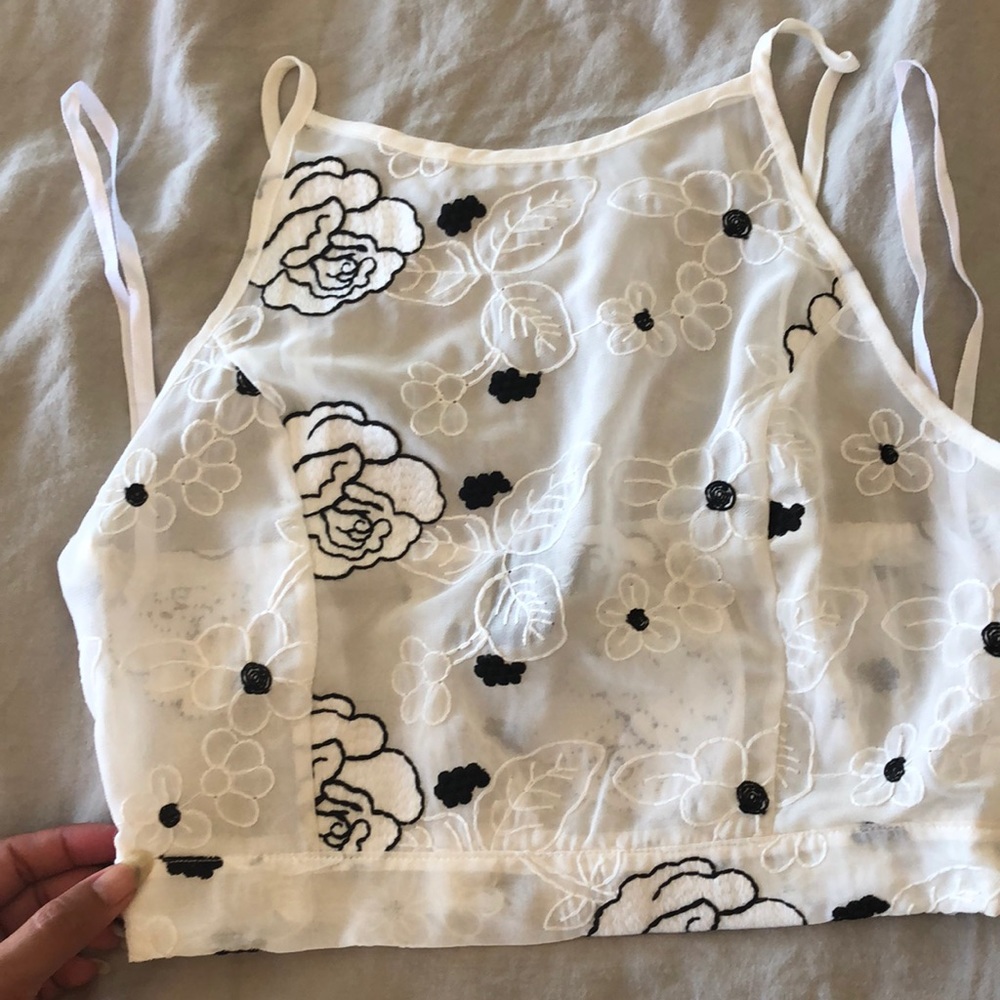 LF Mesg floral crop top